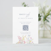 Dusty blue Script Floral Wildflower QR Code RSVP Karte (Stehend Vorderseite)