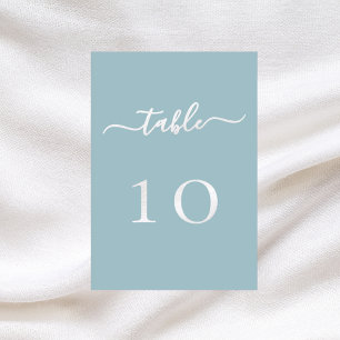 Dusty-Blue-Script-Hochzeit Tischnummer
