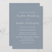 Dusty Blue Script Modern Wedding Einladung (Vorne/Hinten)