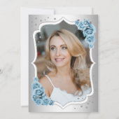 Dusty Blue Silver Foto Elegant 50. Geburtstag Einladung (Rückseite)