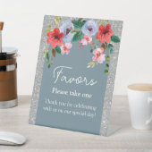 Dusty Blue Silver Glitzer Aquarell Blumenstrauch Sockelschild (In SItu)