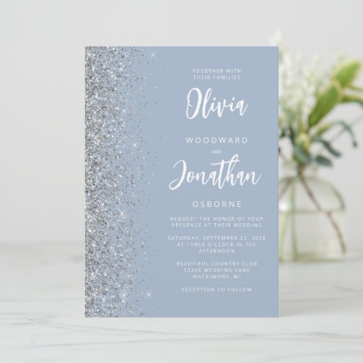 Dusty Blue Silver Glitzer Calligraphy Wedding Einladung (Stehend Vorderseite)