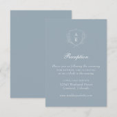 Dusty Blue Simple Blätter Wappen Hochzeitsempfang Begleitkarte (Vorne/Hinten)