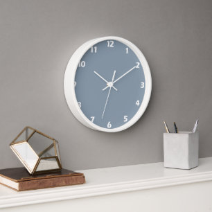 Dusty Blue Solid Color Uhr