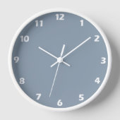 Dusty Blue Solid Color Uhr (Vorderseite)