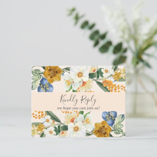 Dusty Blue Spring Garden Wildblumen Wedding Rsvp Einladungspostkarte (Stehend Vorderseite)