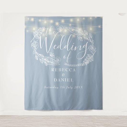Dusty Blue String Lights Wedding Foto Background Wandteppich (Vorderseite)