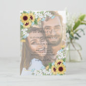 Dusty Blue Sunflower Vellum Overlay Foto Hochzeit Einladung (Stehend Vorderseite)