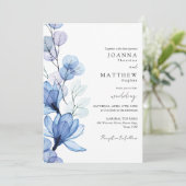 Dusty Blue Transparent Floral Monogram Wedding Einladung (Stehend Vorderseite)