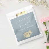 Dusty Blue Typografy Calligraphy Modern Elegant Geschenktütchen (Versiegelt)