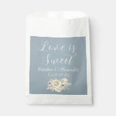 Dusty Blue Typografy Calligraphy Modern Elegant Geschenktütchen (Vorderseite)