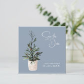 Dusty Blue und Black Christmas Tree Wedding Save The Date (Stehend Vorderseite)