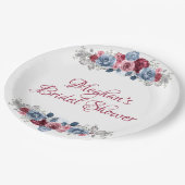 Dusty Blue und Burgundy Brautparty Pappteller (Schrägansicht)