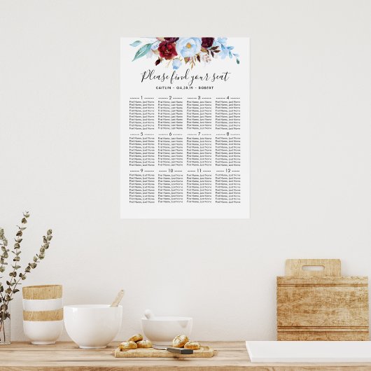 Dusty Blue und Burgundy Wedding Seating Chart Poster (Küche)