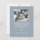 Dusty Blue und Dusty Rose Floral Wedding Vielen Da Dankeskarte (Rückseite)