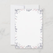 Dusty Blue und Mauve Floral Wedding RSVP (Rückseite)