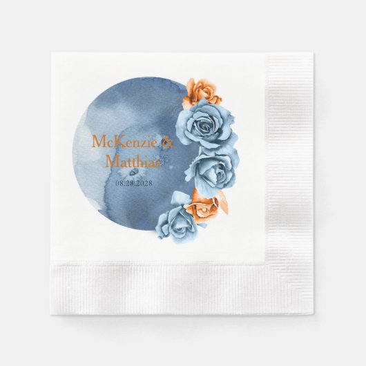 Dusty Blue und Rusty Peony Floral Wedding Serviette (Vorderseite)