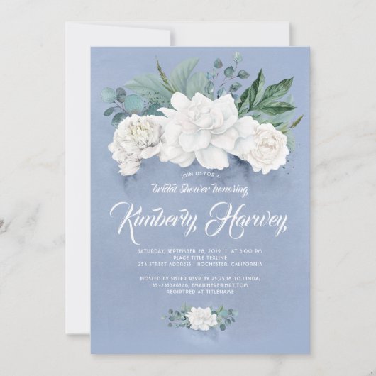 Dusty Blue und White Blume Brautparty Einladung (Vorderseite)