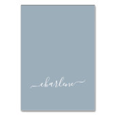 Dusty Blue und White Eleganname Platzkarten Tischnummer (Vorderseite)