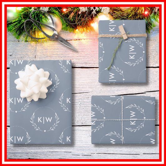 Dusty Blue und White | Monogram für moderne Initia Geschenkpapier Set