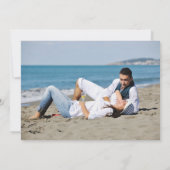 Dusty Blue Verlobung Couple Foto Coastal Save The Date (Rückseite)