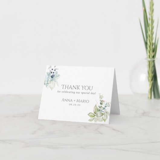 Dusty Blue Vielen Dank | Eleganter Blumenfrühling Dankeskarte (Vorderseite)