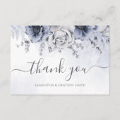 Dusty Blue Watercolor Floral Elegante Hochzeit Dankeskarte (Vorderseite)