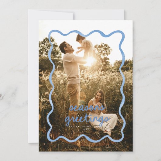 Dusty Blue Wavy Squiggle Border Holiday Foto Card Einladung (Vorderseite)