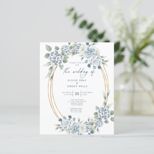 Dusty Blue Wedding Einladung (Stehend Vorderseite)