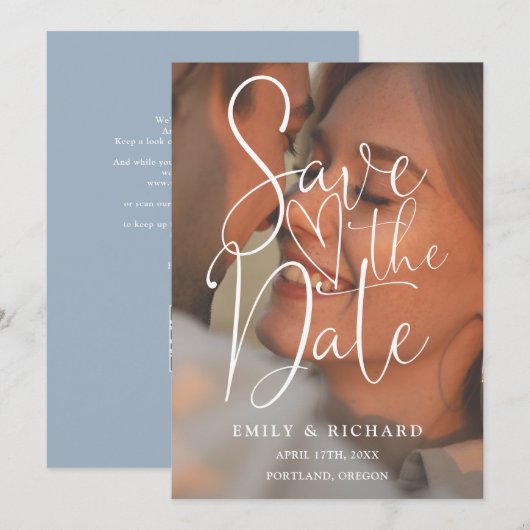 Dusty Blue Wedding Foto Elegantes Script QR Code Save The Date (Vorne/Hinten)