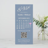 Dusty Blue Wedding Foto QR Code Elegant (Stehend Vorderseite)