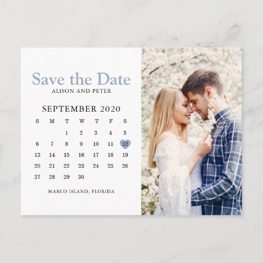 Dusty Blue Wedding Save the Date Calendar Foto Ankündigungspostkarte (Vorderseite)