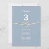 Dusty Blue Wedding Seating Chart mit Herz (Vorderseite)