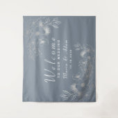 Dusty Blue Welcome Wedding Background Wandteppich (Vorderseite)