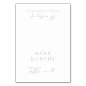 Dusty Blue & White Calligraphy Wedding Platzkarte Tischnummer (Vorderseite)