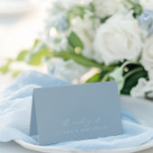 Dusty Blue & White Calligraphy Wedding Platzkarte Tischnummer