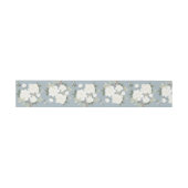Dusty Blue White Chinoiserie Floral Wedding Einladungsbanderole (Flach)