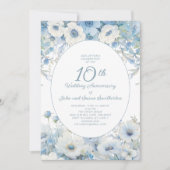 Dusty Blue White Floral 10 Jahre Einladung (Vorderseite)