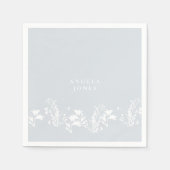Dusty Blue White Floral Custom Brautparty Serviette (Vorderseite)