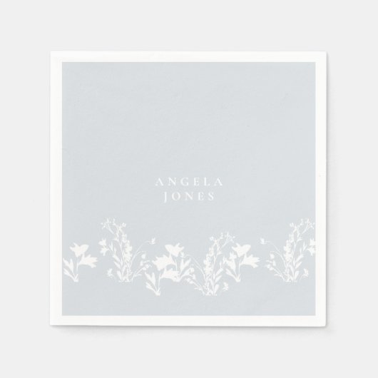 Dusty Blue White Floral Custom Brautparty Serviette (Vorderseite)