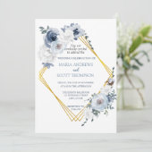 Dusty Blue White Floral Gold Rahmen Wedding Einladung (Stehend Vorderseite)