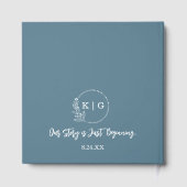 Dusty Blue & White Monogram Wedding Guestbook Gästebuch (Rückseite)