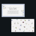 Dusty Blue Wildblume Bitte ein Rezept mitbringen Begleitkarte<br><div class="desc">Dieses Rezept ist durchdacht, zeitlos und weich poetisch - eine angenehme Art, Gäste in eine Tradition einzuladen, die sich sowohl persönlich als auch dauerhaft anfühlt. Gerahmt in gemütlichem staubblauen Blau mit zarten Wildblumen an den Ecken, vermischt es sich wunderschön zu Duschen mit Küchenmotiven, heimeligen Luncheons oder Brautteeas. Schieben Sie es...</div>
