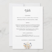 Dusty Blue Wildblume Budget in einer Hochzeit Einladung (Rückseite)