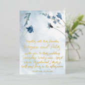Dusty Blue Wildblume Foil Calligraphy Folieneinladung (Stehend vorne)