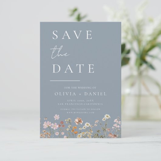 Dusty Blue Wildblumen Boho Save the Date (Stehend Vorderseite)