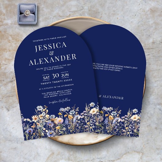 Dusty Blue Wildblumen Elegant Arch Navy Hochzeit Einladung