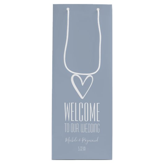 Dusty Blue Willkommen bei unserer Hochzeit Geschenktüte Für Weinflaschen (Vorderseite)