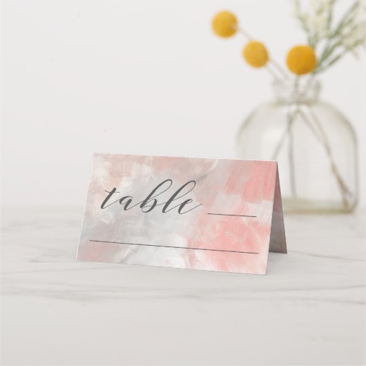 Dusty Coral Gray Moderne Abstrakte Pinselstriche Platzkarte (Vorderseite)