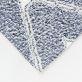 Dusty Denim Blue Zickzack Pattern Fleecedecke (Ecke)